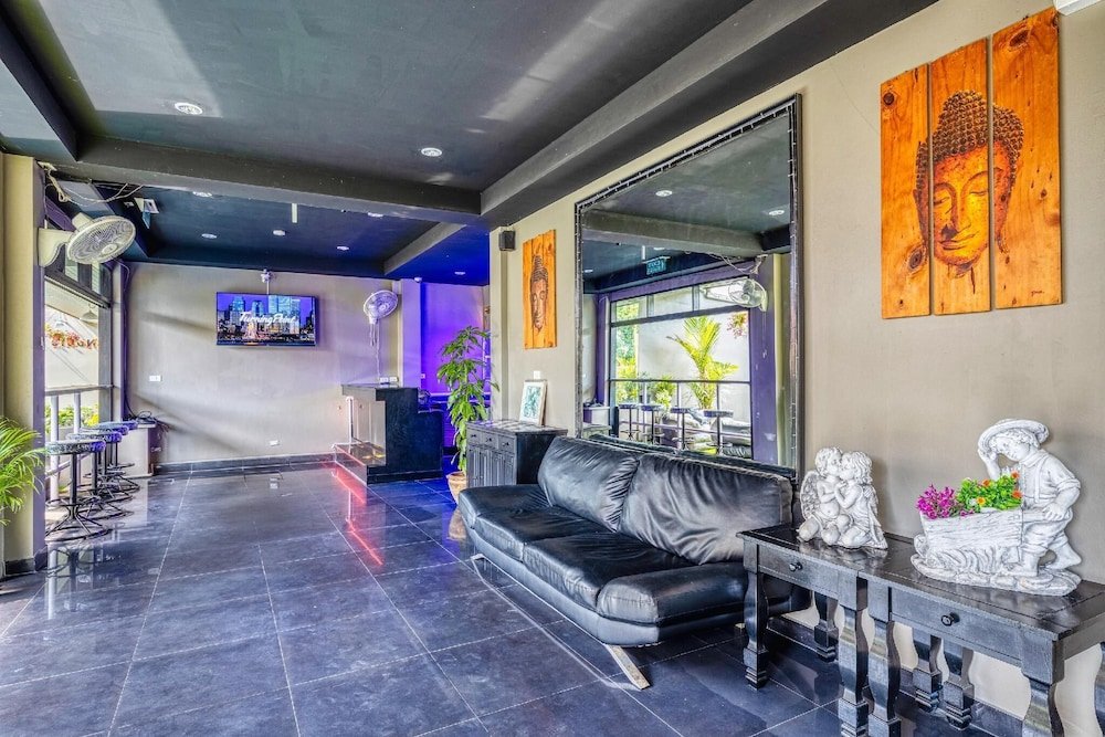 Кату: Noble House Patong