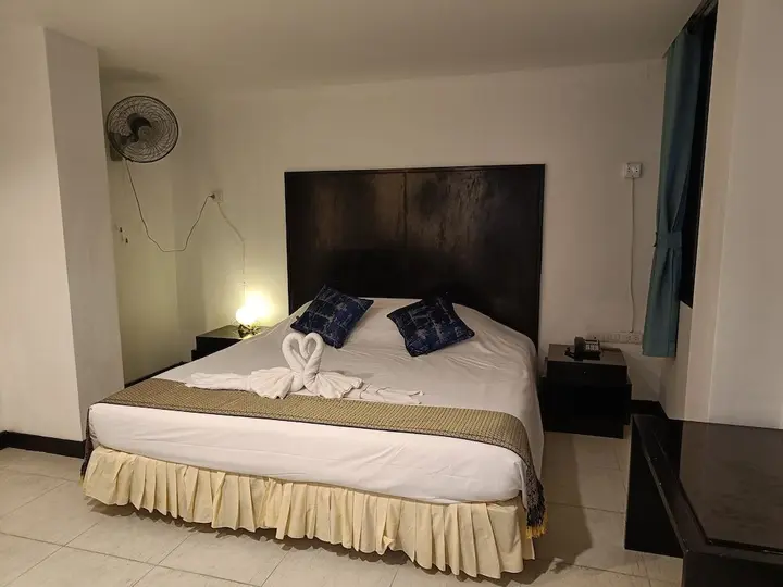 Кату: Noble House Patong