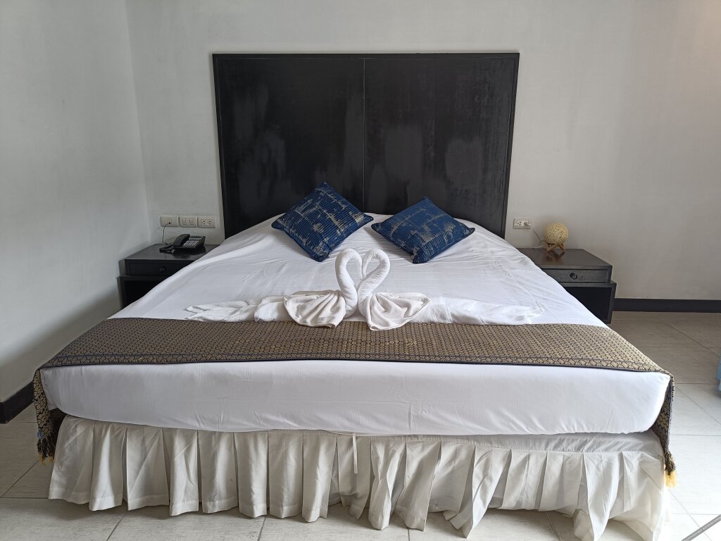 Кату: Noble House Patong