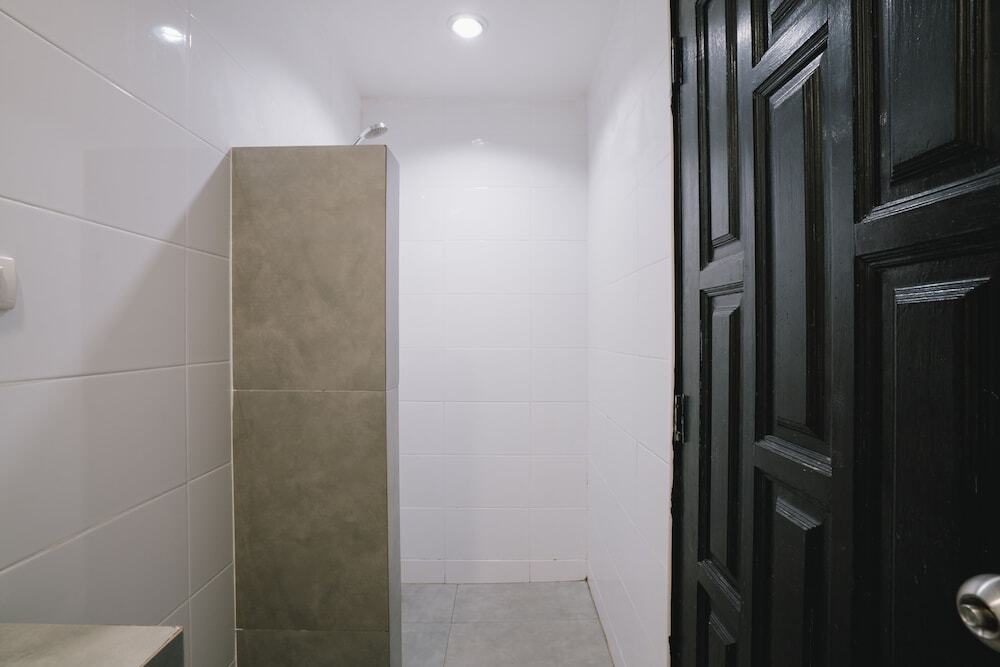 Кату: Noble House Patong