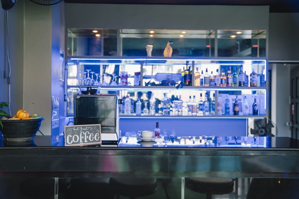 Кату: Noble House Patong