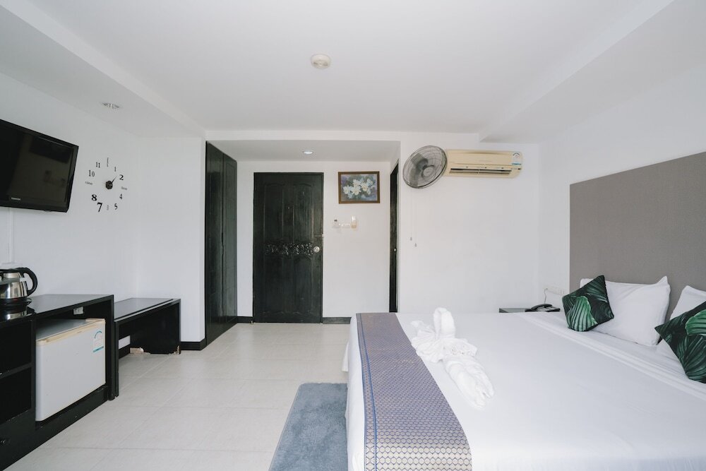 Кату: Noble House Patong