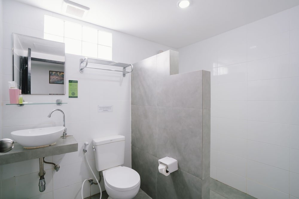 Кату: Noble House Patong