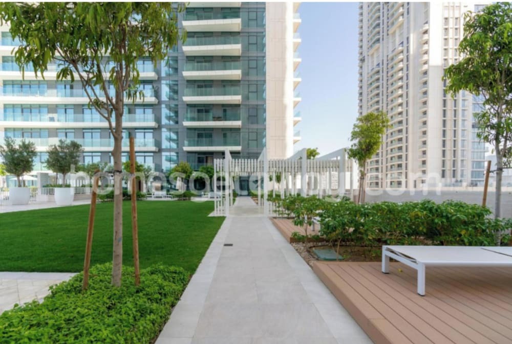 Дубай: Homesgetaway- 2BR in Beach Vista Tower 2