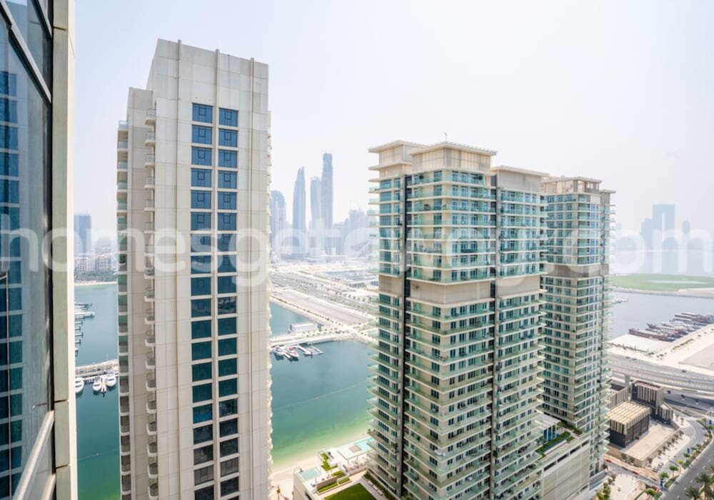 Дубай: Homesgetaway- 2BR in Beach Vista Tower 2