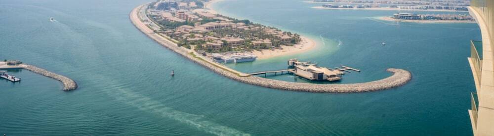 Дубай: Homesgetaway- 2BR in Beach Vista Tower 2