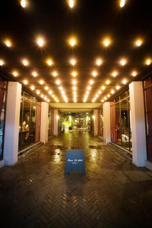 Бангкок: Baan Tuk Din Hotel