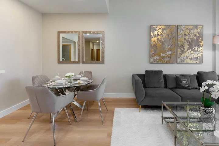Дубай: Maison Privee - Classy Apt w/ Terrace & Direct Burj Khalifa Views