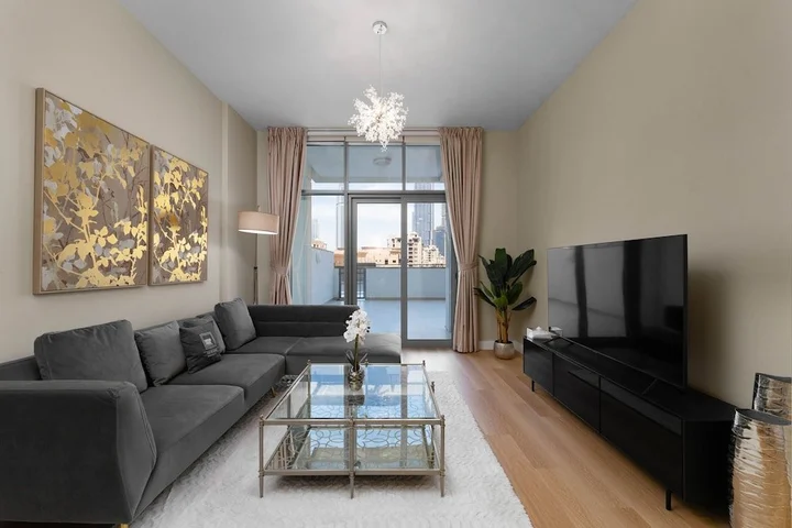 Дубай: Maison Privee - Classy Apt w/ Terrace & Direct Burj Khalifa Views