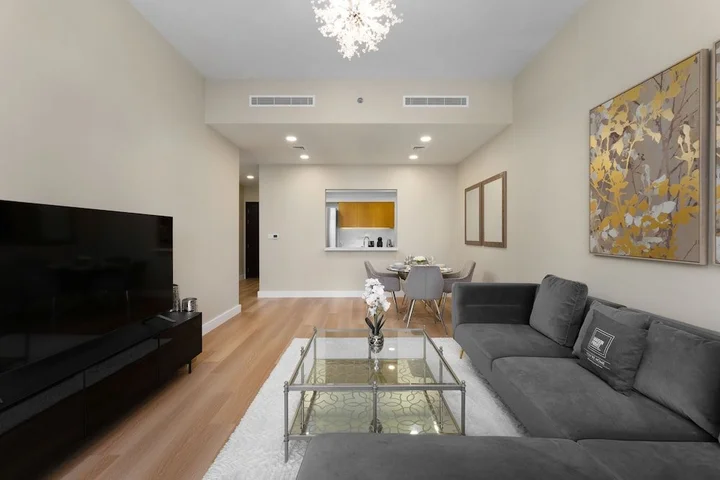 Дубай: Maison Privee - Classy Apt w/ Terrace & Direct Burj Khalifa Views