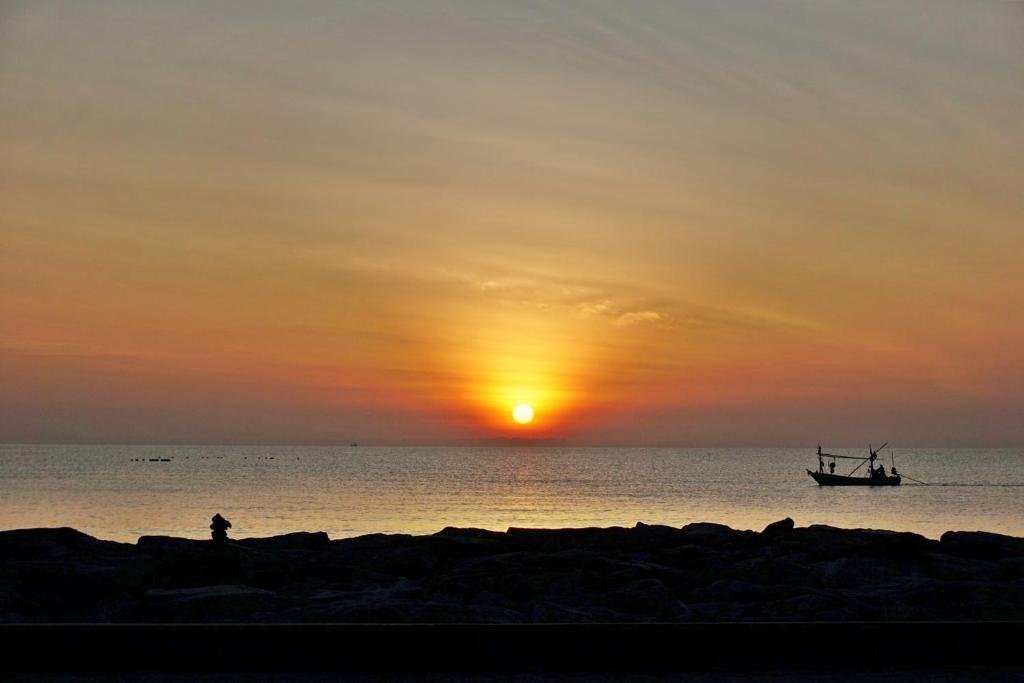 Сам-Рои-Йот: Kalamona Seaview