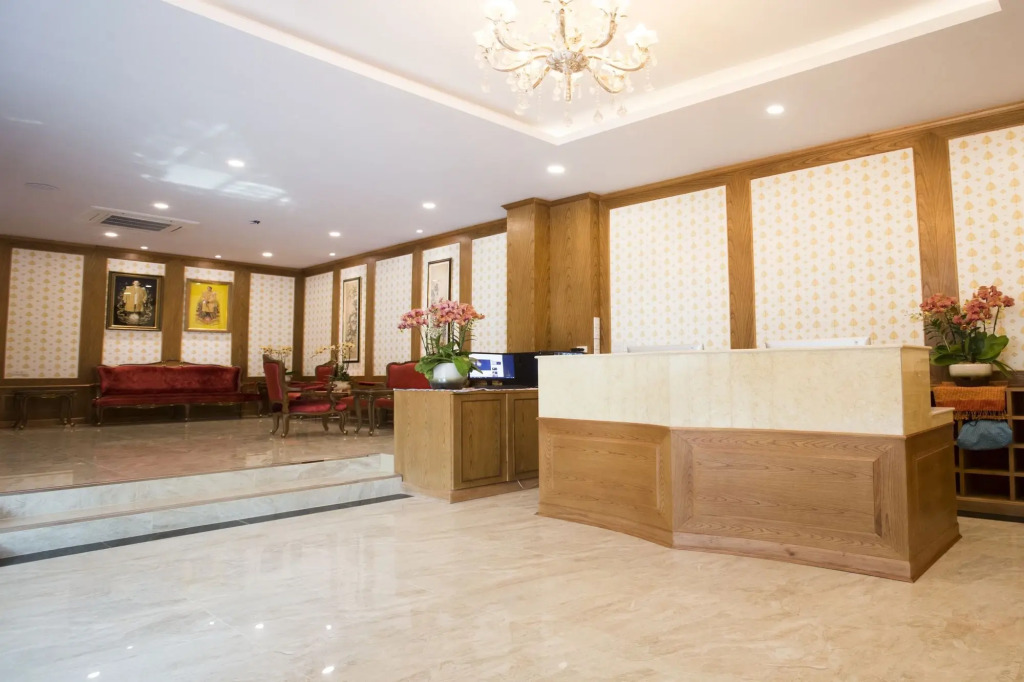 Бангкок: J Place Hotel