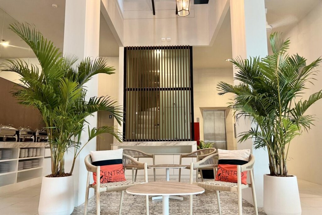 Кату: Centro One Patong