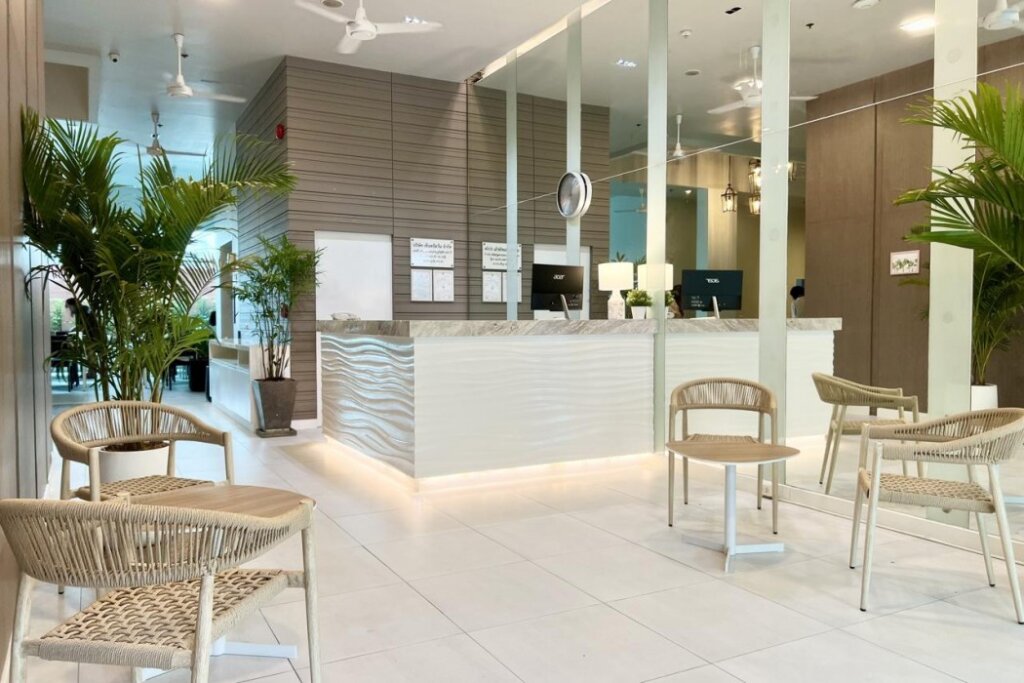 Кату: Centro One Patong