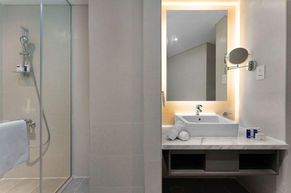Дубай: Maison Privee - Premium Studio With Burj Khalifa Vws In Downtown