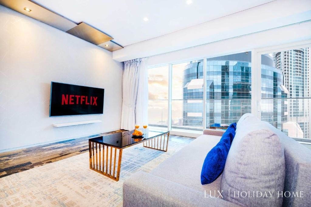 Дубай: LUX - Lavish Suite with Full Palm Jumeirah View 2