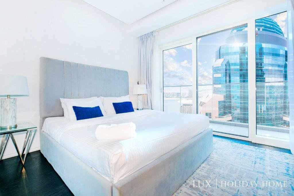 Дубай: LUX - Lavish Suite with Full Palm Jumeirah View 2
