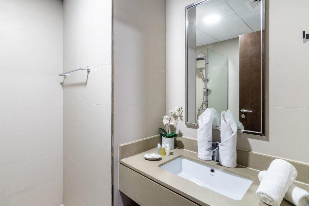 Дубай: Апартаменты Stylish DIFC Studio with Balcony | Pool, Gym