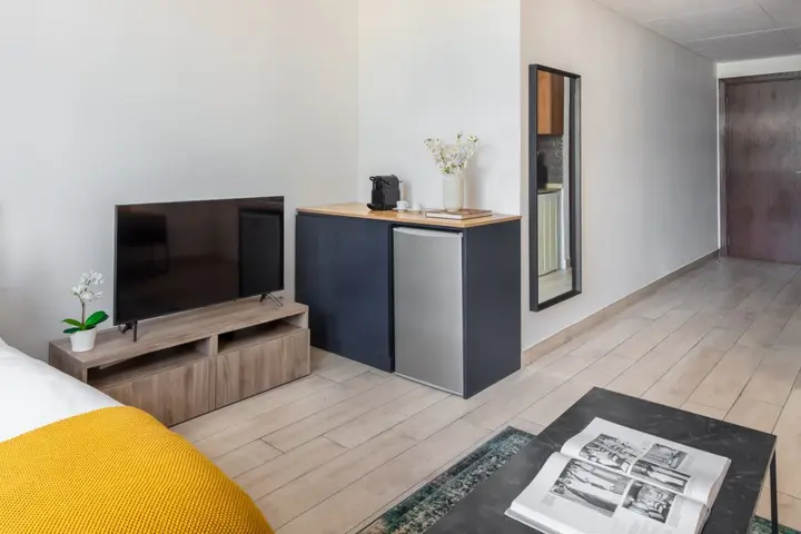 Дубай: Апартаменты Fully Furnished Elegant Studio DIFC | Gym & Pool