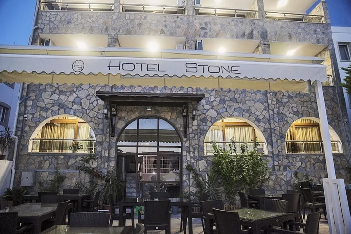 Тургутрейс: Stone Otel