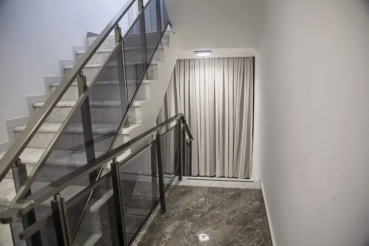 Тургутрейс: Stone Otel