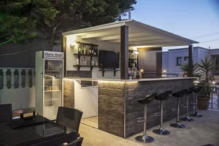 Тургутрейс: Stone Otel