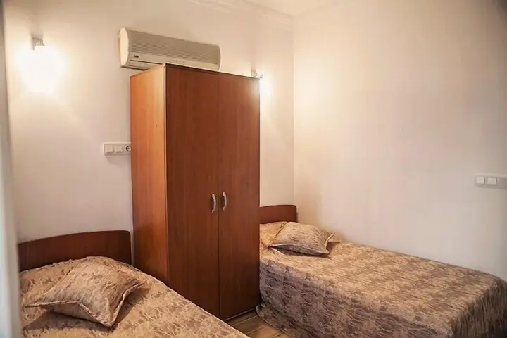 Тургутрейс: Stone Otel
