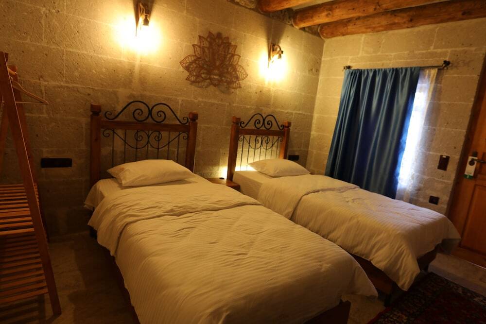 Чавушин: Atax Cave Otel