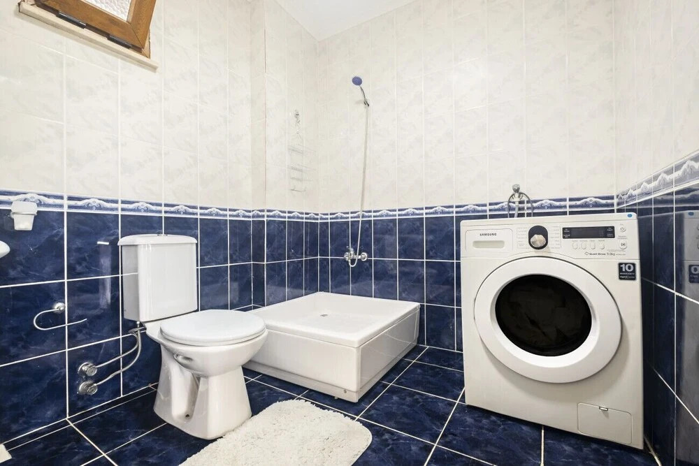 Сайл: Remarkable Villa Close to Beach With Pool in Sile