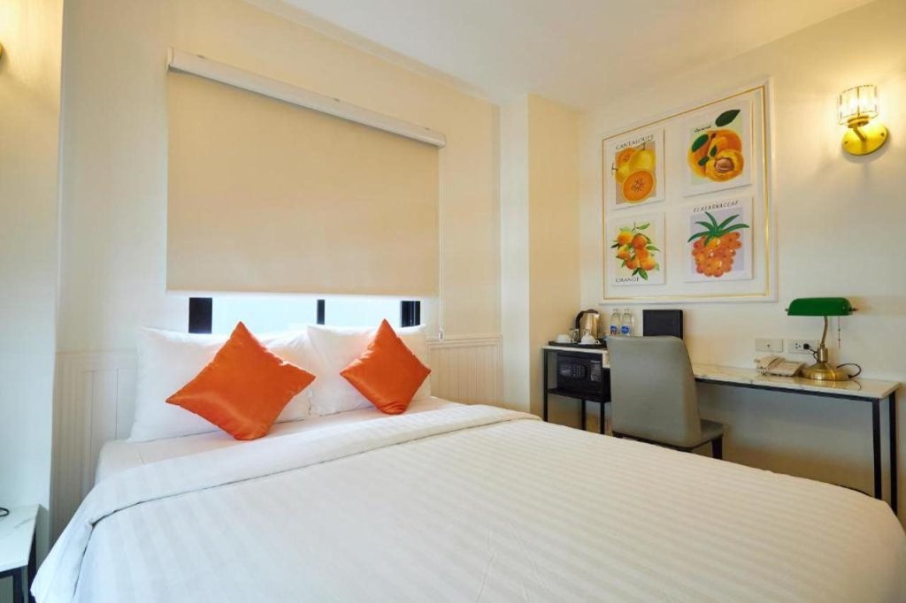 Бангкок: Rose Apple Hotel