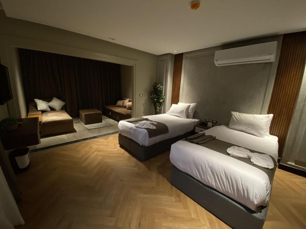 Гиза: The View Delta Hotel
