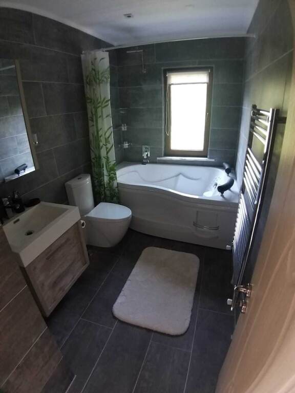 Инегол: Turkish Retreat
