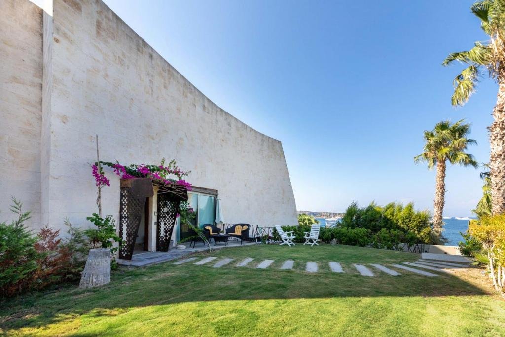 Голькой: Regal Home With Shared Pool Near Beach in Bodrum