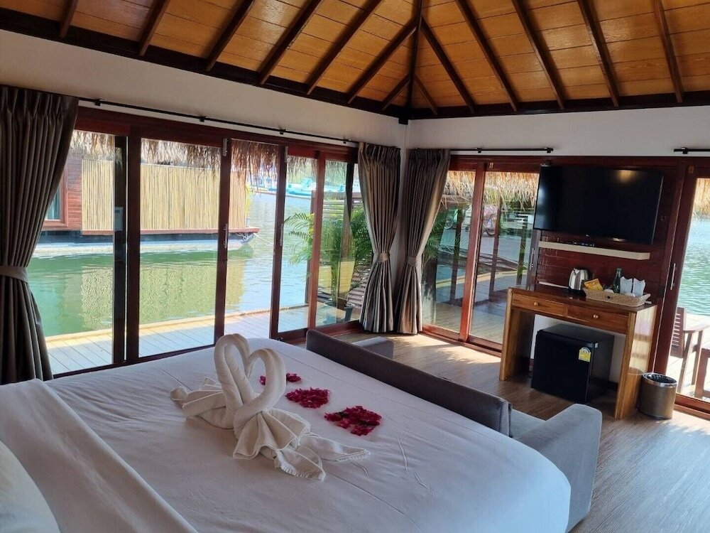 Тха Кра Дан: Ruknam Resort