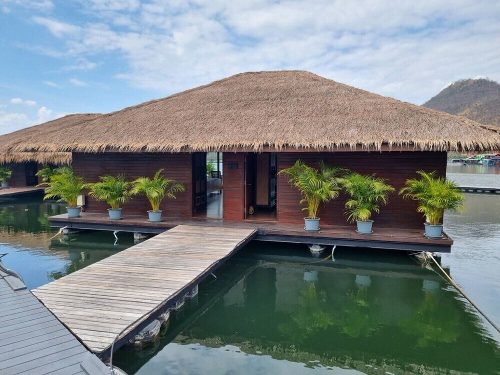 Тха Кра Дан: Ruknam Resort