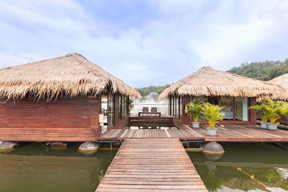 Тха Кра Дан: Ruknam Resort