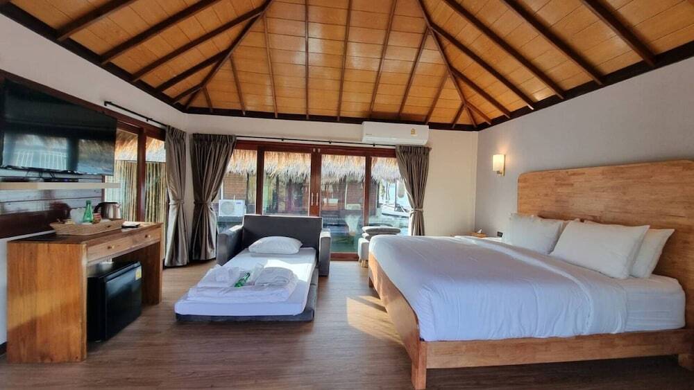 Тха Кра Дан: Ruknam Resort