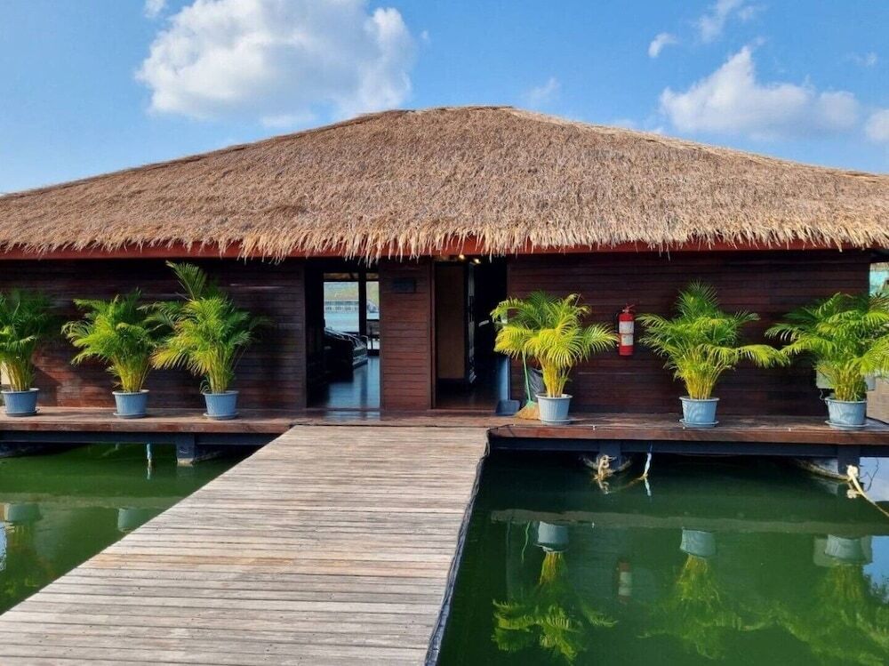 Тха Кра Дан: Ruknam Resort
