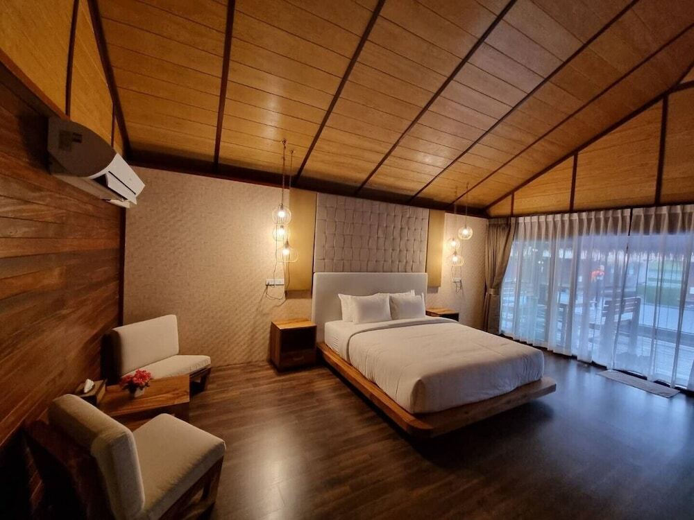 Тха Кра Дан: Ruknam Resort