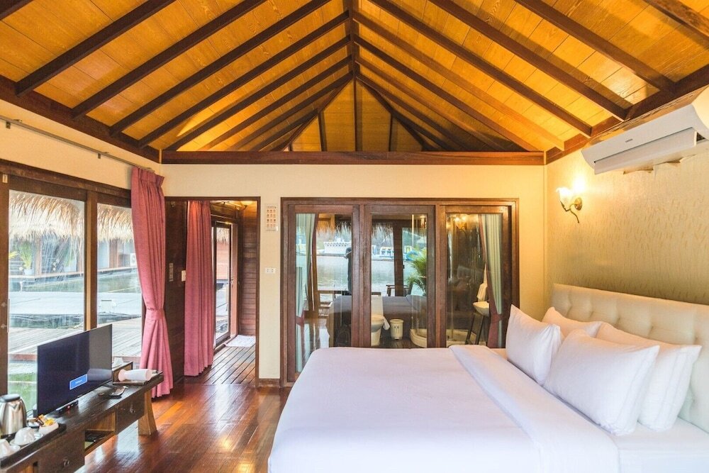 Тха Кра Дан: Ruknam Resort