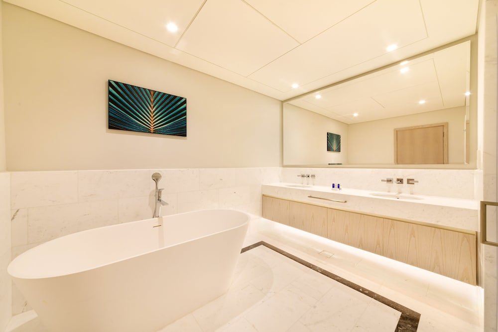 Дубай: Maison Privee - Luxury Apt w/ Fabulous Views over Palm Jumeirah