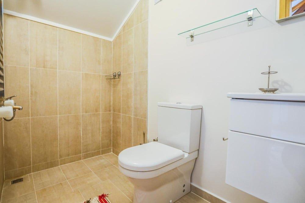 Сайл: Spacious Private Villa With Pool in Sile