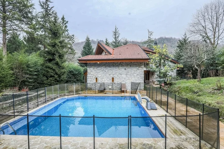 Сайл: Spacious Private Villa With Pool in Sile