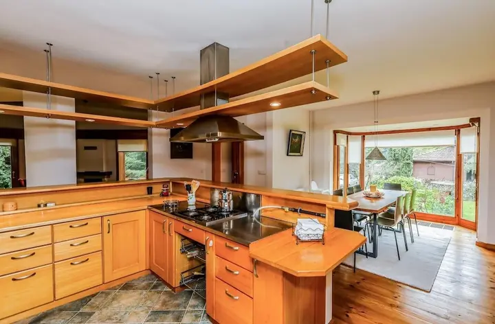 Сайл: Spacious Private Villa With Pool in Sile