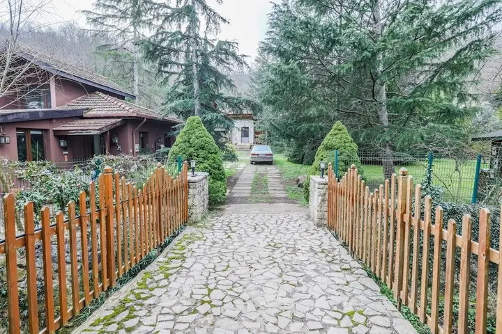 Сайл: Spacious Private Villa With Pool in Sile
