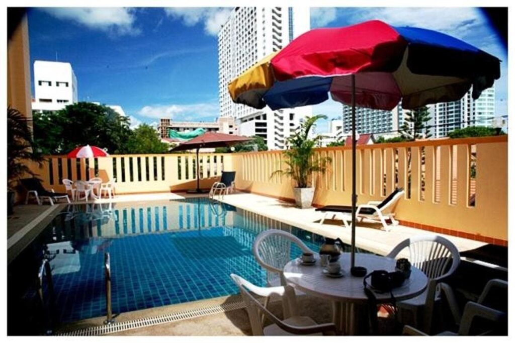 Паттайя: Soi 2 inn Pattaya