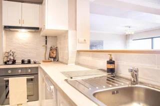 Измир: Spacious Flat With Sea View In Zmir Karsiyaka