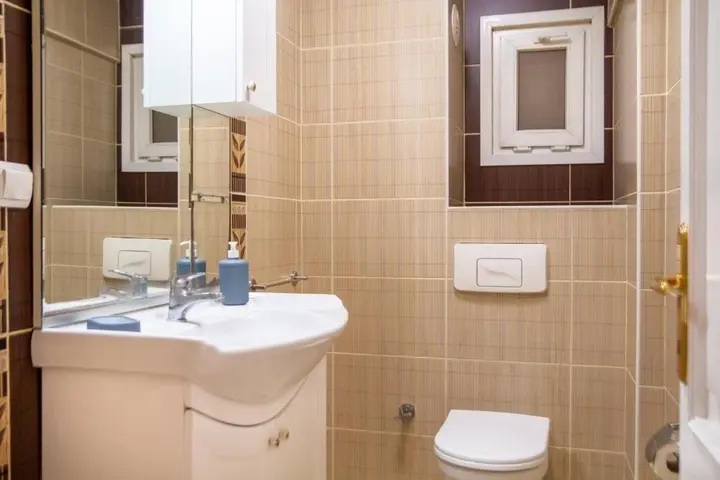 Измир: Spacious Flat With Sea View In Zmir Karsiyaka