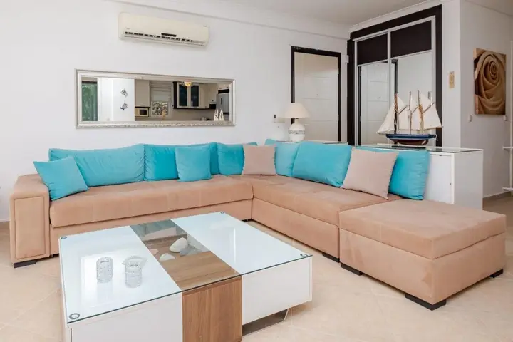 Flat With Sea View and Shared Pool in Bodrum — фото 1