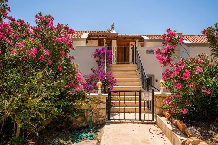 Калкан: Lovely Flat Near Beach With Shared Pool in Kalkan